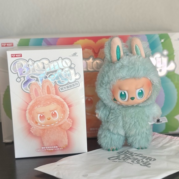 Pick 1 THE MONSTERS Big into Energy Series- Vinyl Plush Pendant Confirmed Labubu - Picture 3 of 8